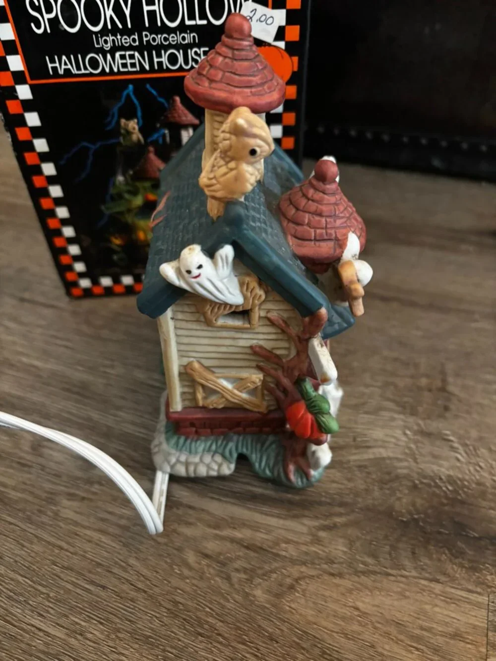 Lot 2 Spooky Hollow Halloween village light up house
